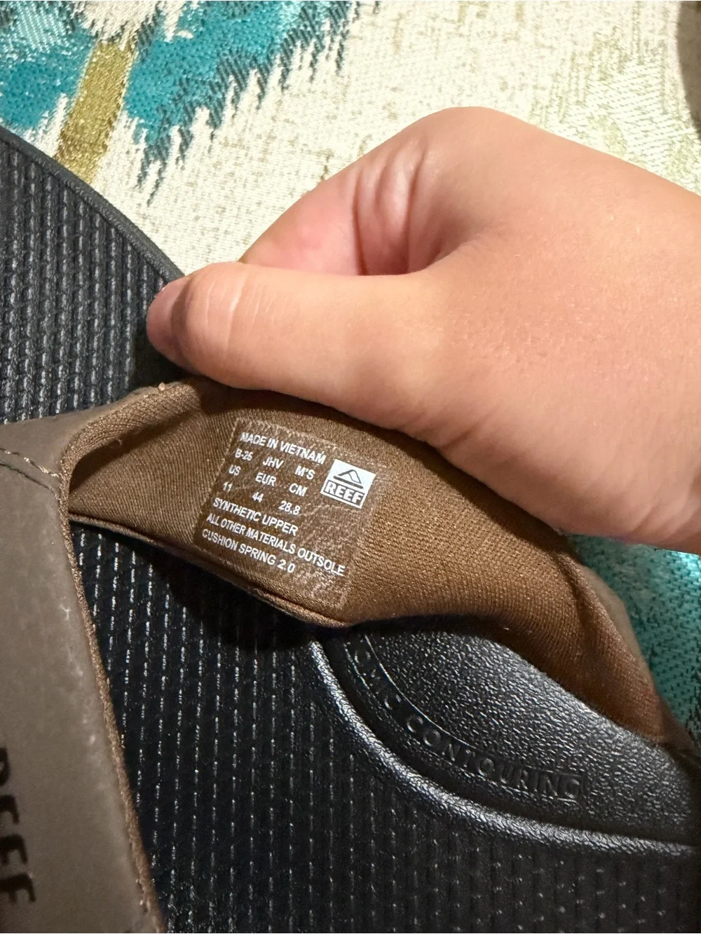 Reef Men’s Dark Brown & Black Leather Thong Sandals